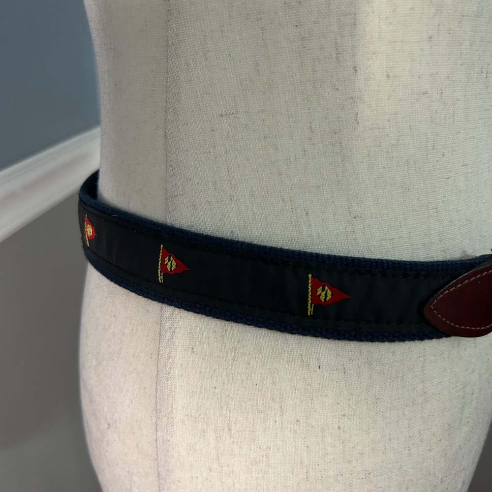 Cape Cod Belt Co Mens Small Nautical Burgee Flag Canvas Leather Belt Navy Black - Picture 2 of 7